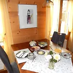 Bed & Breakfast Haus Itten *