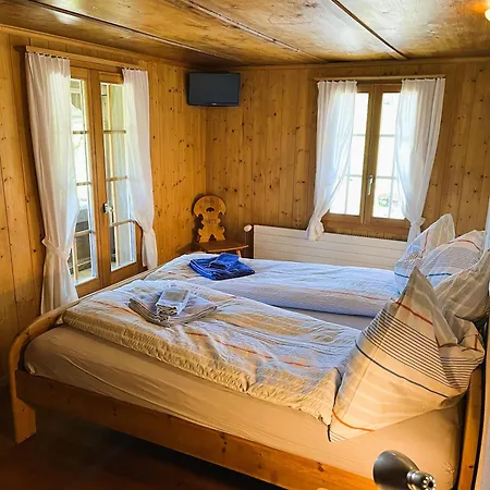 Haus Itten Bed and breakfast Hondrich